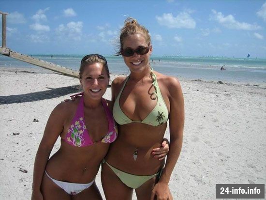 Девушки на отдыхе. Без НЮ