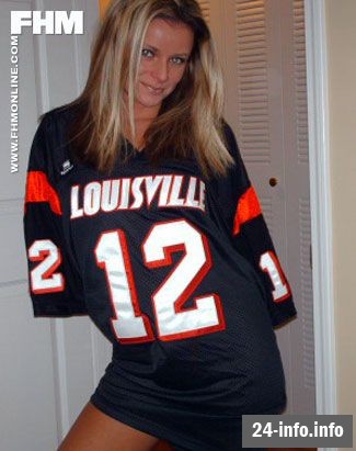 Самые сексуальные болельщицы по версии Maxim