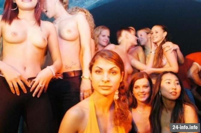 Конкурс Miss Tits. Проходит в Праге  Много НЮ