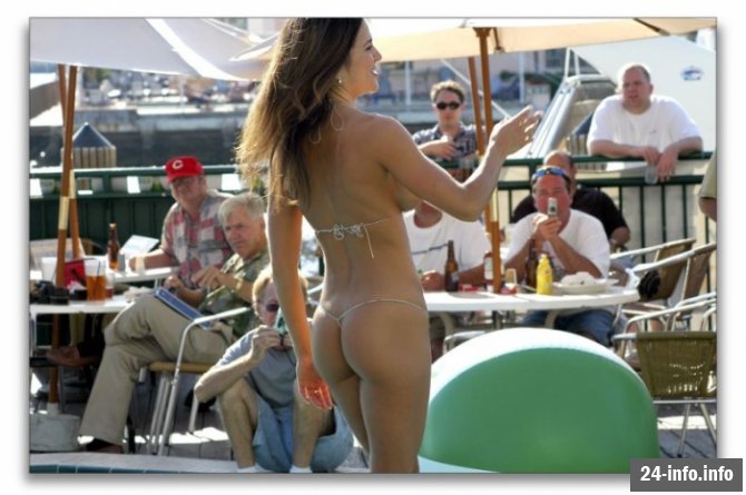 Симпатичный конкурс бикини