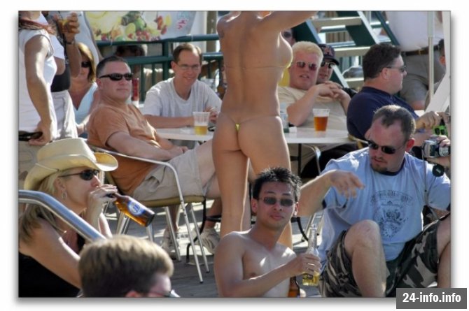 Симпатичный конкурс бикини