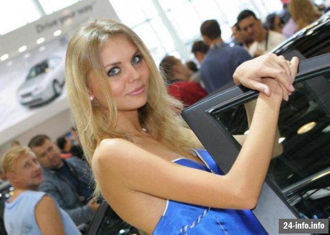 Автошоу - машины = девушки?