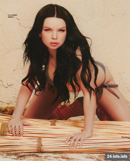 Голая Алиса Гребенщикова