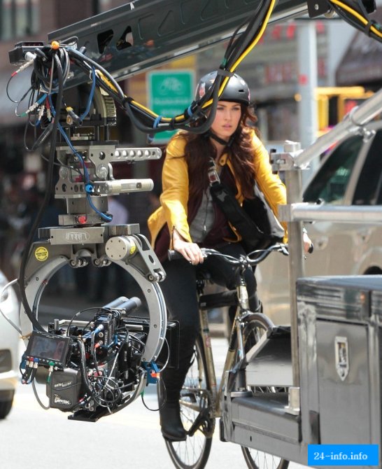 Меган Фокс снова беременна.