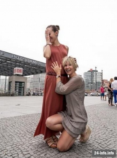 Мерьем Узерли беременна!