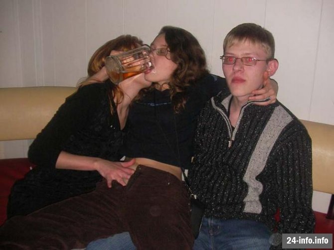 Опа. Вот это вечеринка (2 фотографии)