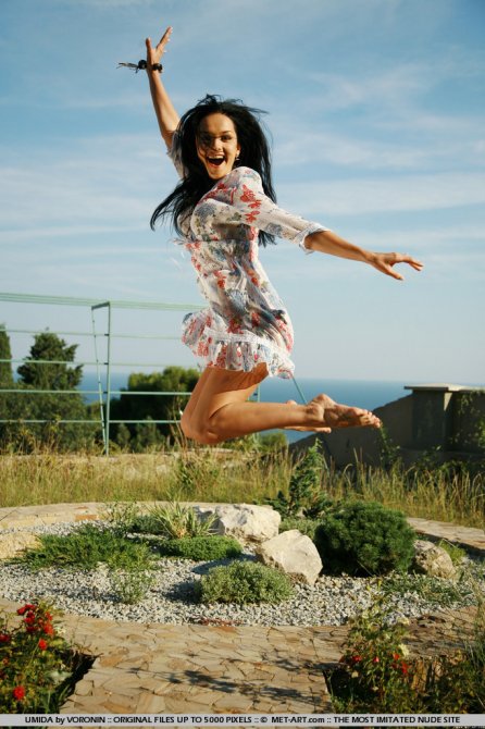 Самые очаровательные девушки этой недели..