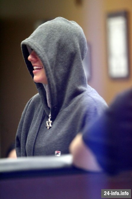 Лысая Бритни Спирс (17 фотографий) Добавлены новые фото