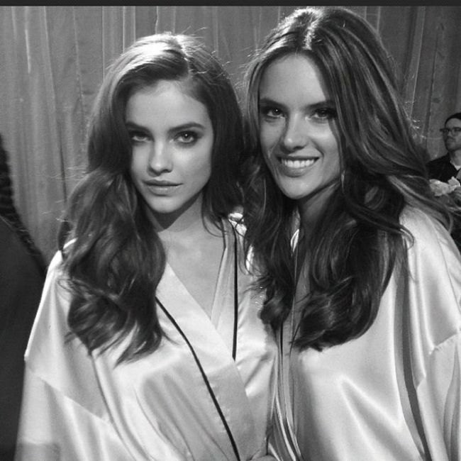 Девушки Victoria's Secret за кулисами