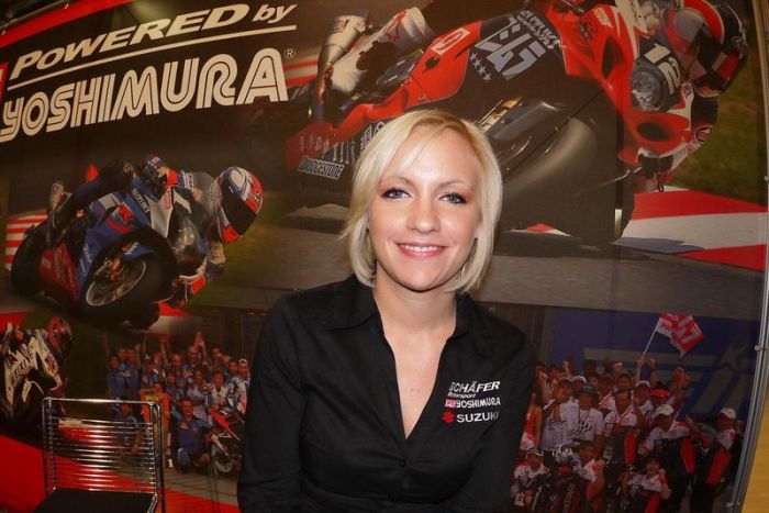 Девушки с мотовыставки Intermot 2012