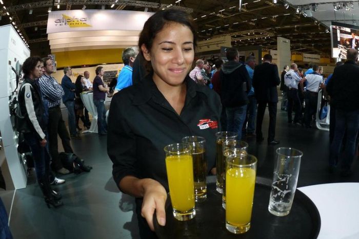 Девушки с мотовыставки Intermot 2012