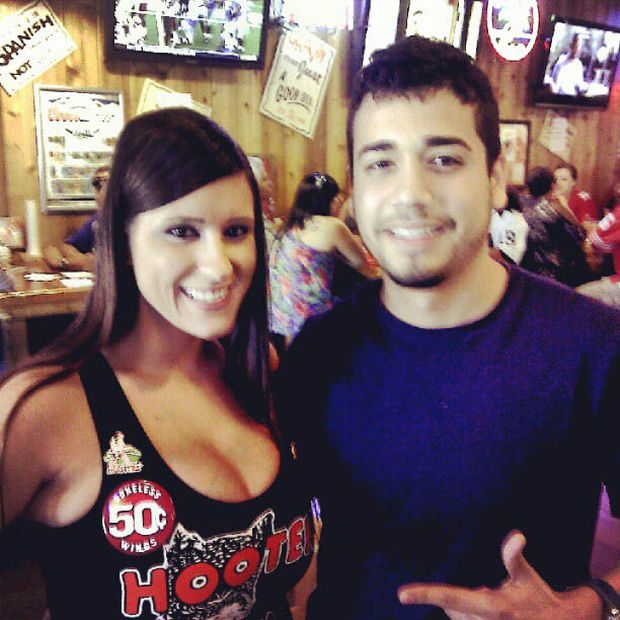 Девушки из ресторана Hooters в Instagram