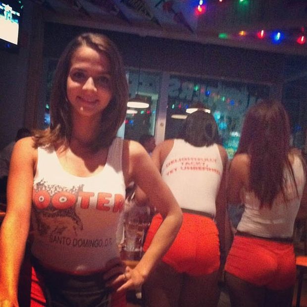 Девушки из ресторана Hooters в Instagram