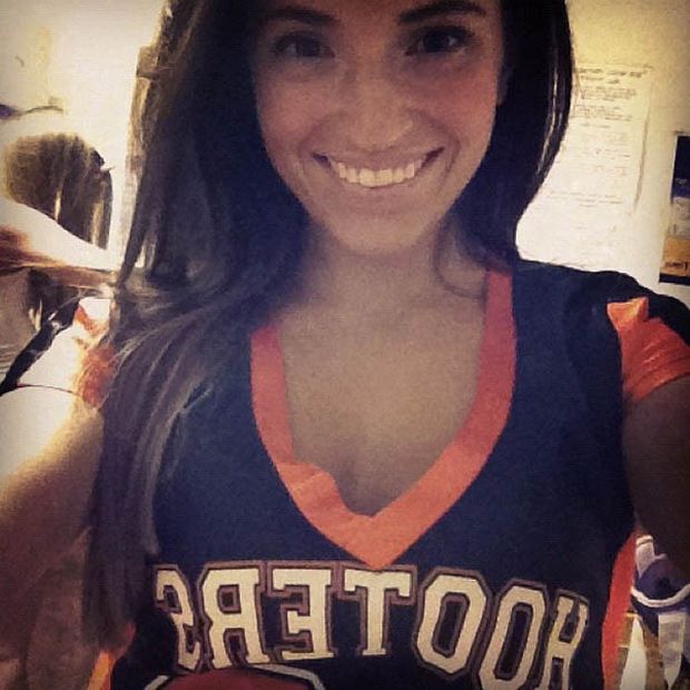 Девушки из ресторана Hooters в Instagram