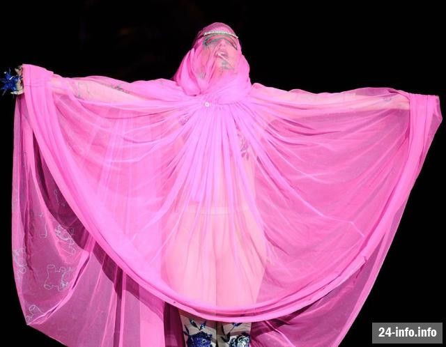 Cтранные наряды знаменитостей