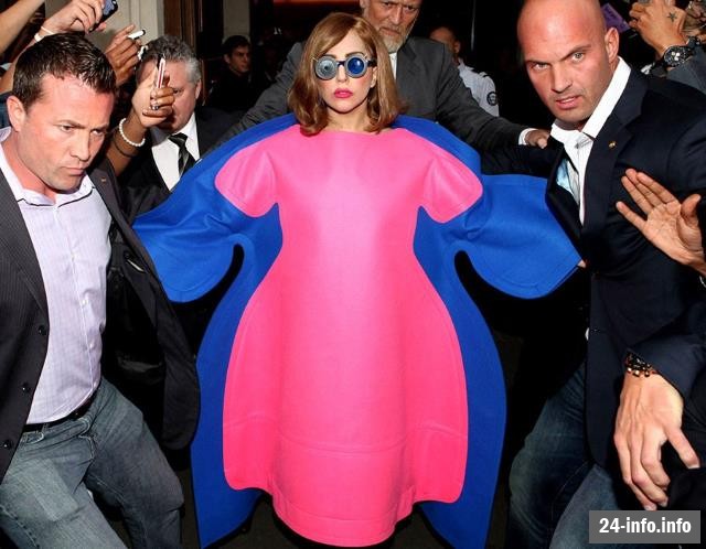 Cтранные наряды знаменитостей