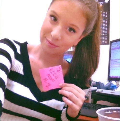 Chivettes bored at work (32 Photos)