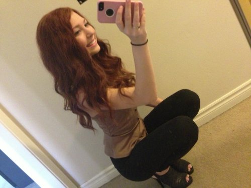 Mirrors are a girls best friend (41 Photos)