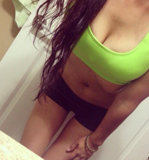 Bad girls bend at the waist (42 Photos)