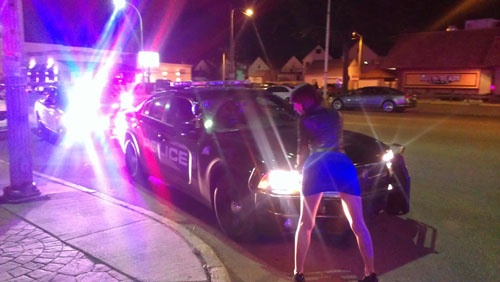 Bad girls bend at the waist (42 Photos)