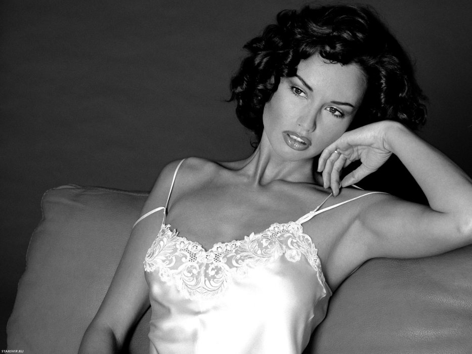 Фотографии утонченной Adriana Sklenarikova (Адриана Скленарикова)