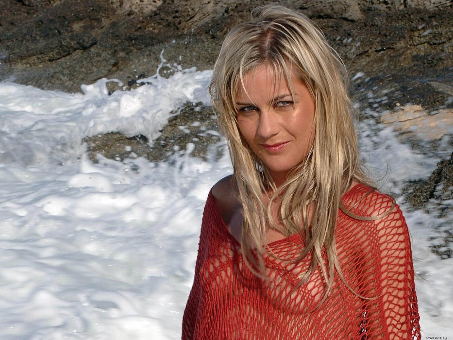 Фотографии обнаженной Kate Lawler (Кейт Лоулер)