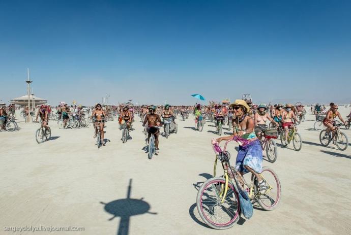 Burning Man 2013. 10 000 голых сисек в пустыне (18+)