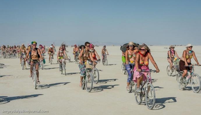 Burning Man 2013. 10 000 голых сисек в пустыне (18+)