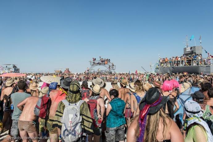 Burning Man 2013. 10 000 голых сисек в пустыне (18+)