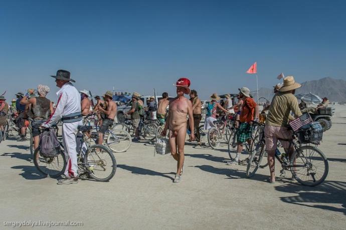 Burning Man 2013. 10 000 голых сисек в пустыне (18+)