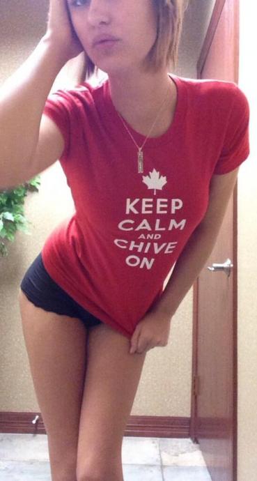 Bad girls bend at the waist (42 Photos)