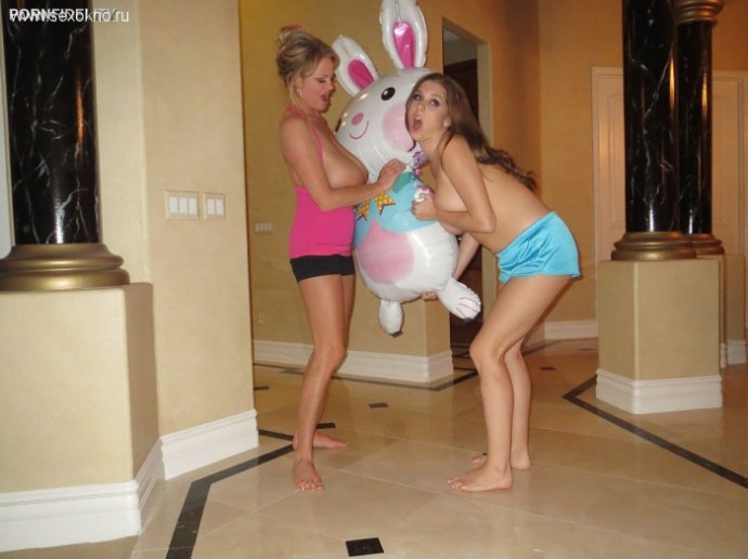 Kelly Madison с подружкой Alex Chance ( 11 фото )