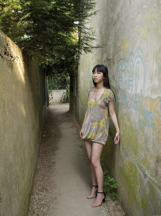 Смотреть голых -  Одинокая азиатка