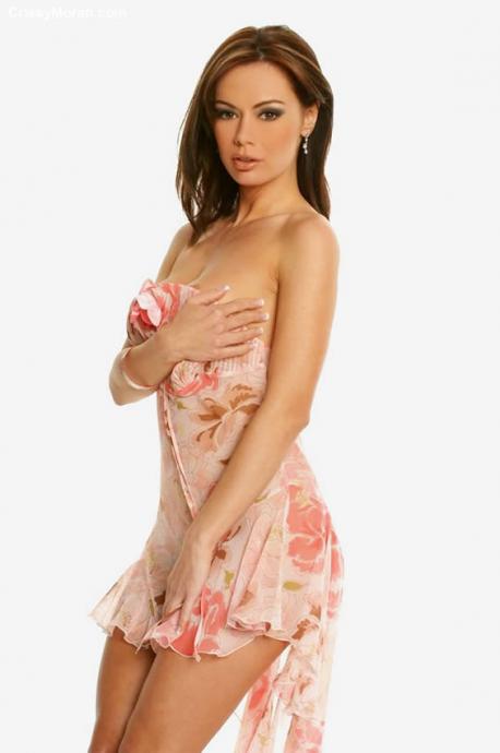 Сексапильная телочка в платье