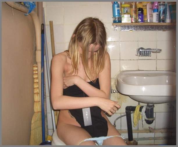 Частные фотки сексуальной деффки