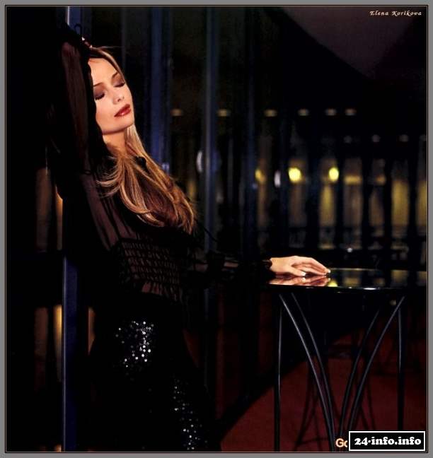 Голая Елена Корикова (фото 18+)