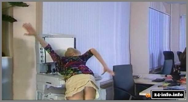 Голая Женская лига (фото 18+)