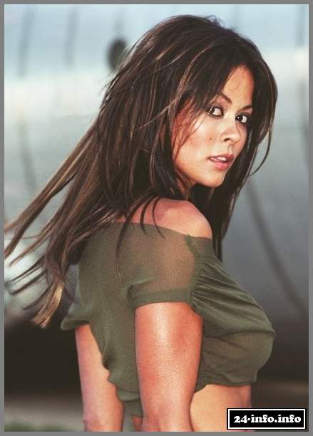 Голая звезда Брук Берк