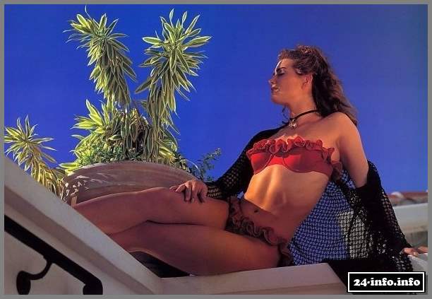 Голая звезда Брук Шилдс