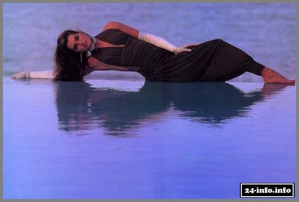 Голая звезда Брук Шилдс