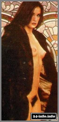 Голая звезда Деми Мур