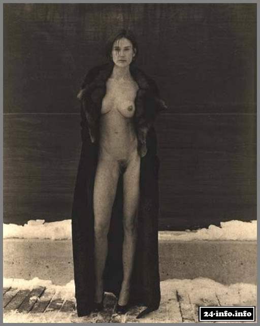 Голая звезда Деми Мур