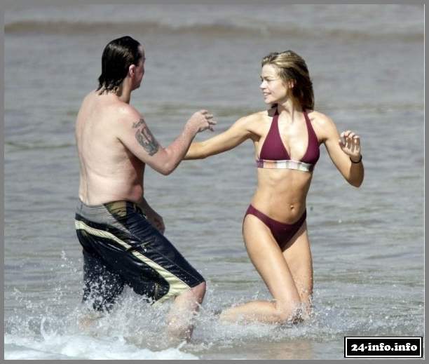 Голая звезда Дениз Ричардс