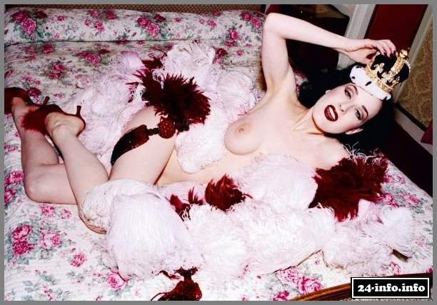 Голая звезда Дита фон Тиз