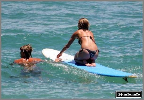 Голая звезда Дженифер Энистон