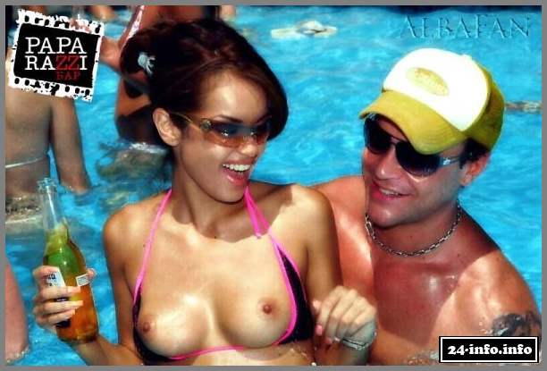 Голая звезда Джессика Альба