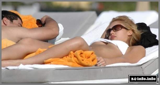 Голая звезда Джессика Альба