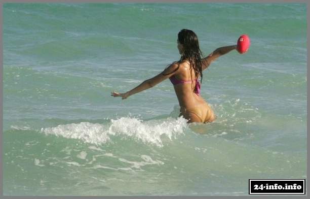 Голая звезда Джессика Альба