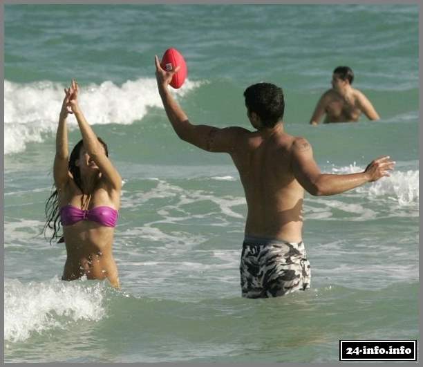 Голая звезда Джессика Альба