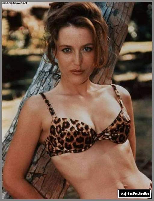 Голая звезда Джессика Бил